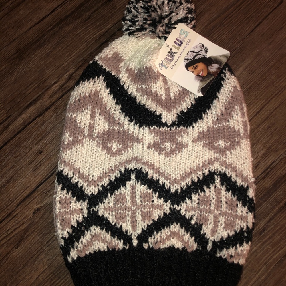 NWT oversized beanie